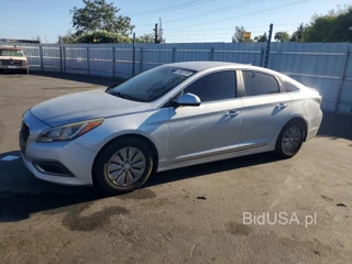 HYUNDAI SONATA HYBRID SE