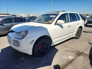 PORSCHE CAYENNE TURBO