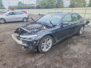 BMW 750 XI