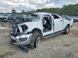 RAM 2500 TRADESMAN