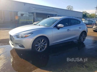 MAZDA 3 TOURING