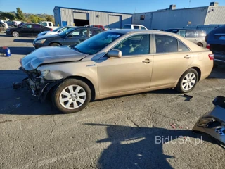 TOYOTA CAMRY HYBRID