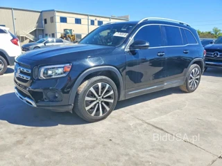 MERCEDES-BENZ GLB 250