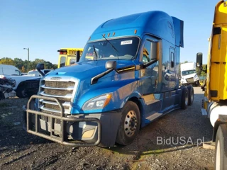 FREIGHTLINER CASCADIA 126