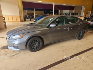 NISSAN ALTIMA S