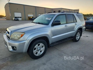 TOYOTA 4RUNNER SR5