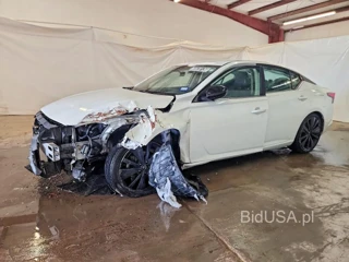 NISSAN ALTIMA SR