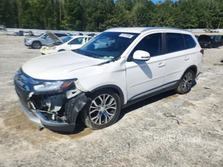 MITSUBISHI OUTLANDER SE