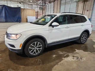 VOLKSWAGEN TIGUAN SE