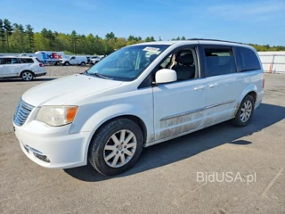 CHRYSLER TOWN & COUNTRY TOURING