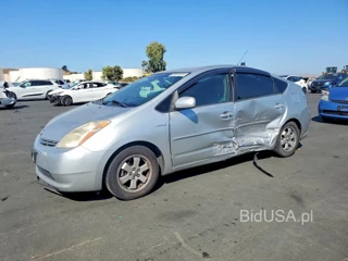 TOYOTA PRIUS BASE