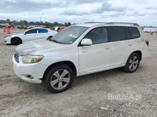 TOYOTA HIGHLANDER SPORT