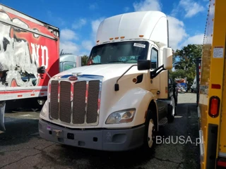 PETERBILT 579