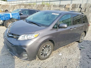TOYOTA SIENNA XLE 8-PASSENGER