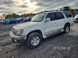 TOYOTA 4RUNNER SR5
