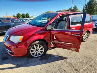 CHRYSLER TOWN & COUNTRY TOURING L