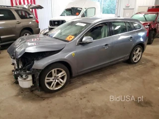 VOLVO V60 T5 PREMIER
