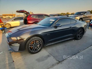 FORD MUSTANG GT