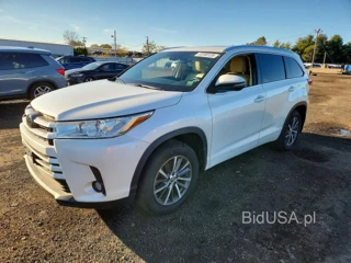 TOYOTA HIGHLANDER XLE