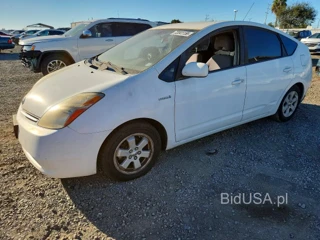 TOYOTA PRIUS BASE
