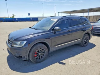 VOLKSWAGEN TIGUAN SE