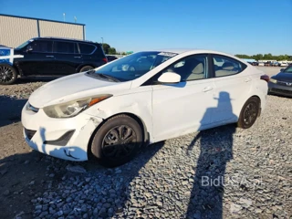 HYUNDAI ELANTRA SE