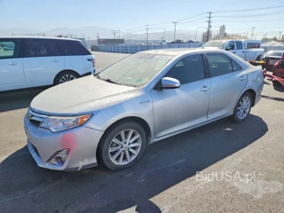 TOYOTA CAMRY HYBRID XLE