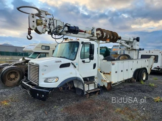 FREIGHTLINER M2