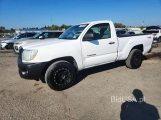 TOYOTA TACOMA DLX