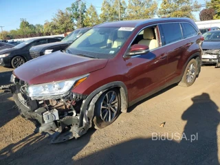 TOYOTA HIGHLANDER XLE