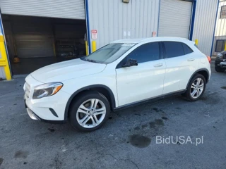 MERCEDES-BENZ GLA 250 4MATIC