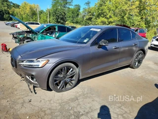 VOLVO S60 T6 R-DESIGN