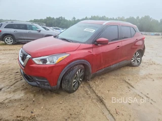 NISSAN KICKS SV