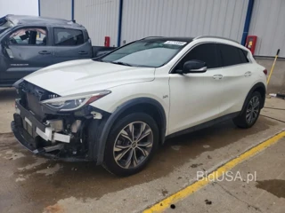 INFINITI QX30 PREMIUM