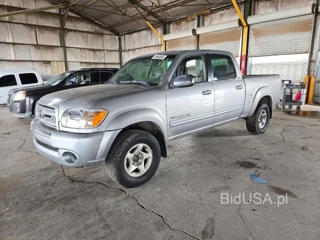TOYOTA TUNDRA DOUBLE CAB SR5