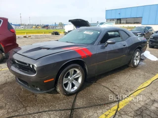 DODGE CHALLENGER SXT