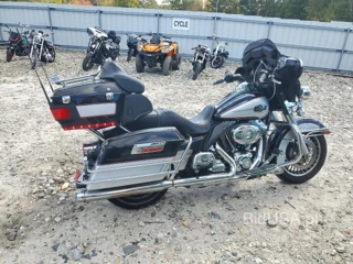 HARLEY-DAVIDSON FLHTCU