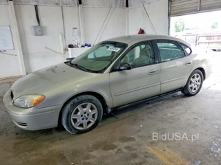 FORD TAURUS SE