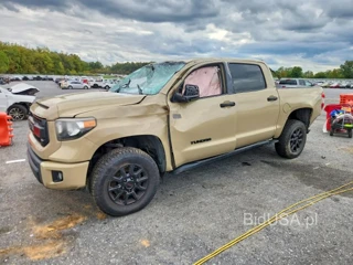 TOYOTA TUNDRA SR5