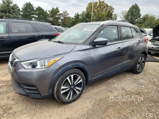 NISSAN KICKS SV