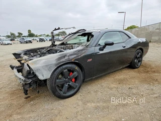 DODGE CHALLENGER SRT-8