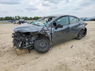 NISSAN VERSA S