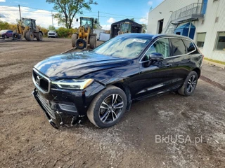 VOLVO XC60 T6 MOMENTUM