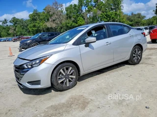 NISSAN VERSA SV