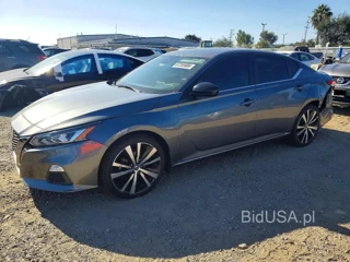 NISSAN ALTIMA SR