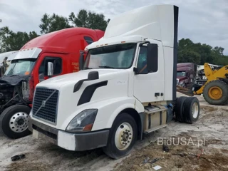 VOLVO VN