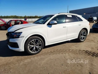 AUDI Q8 PREMIUM