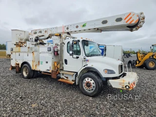 FREIGHTLINER M2 106 MEDIUM DUTY