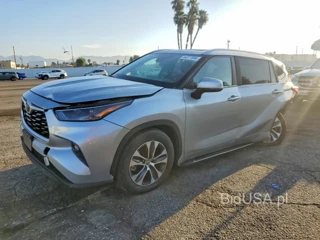 TOYOTA HIGHLANDER XLE