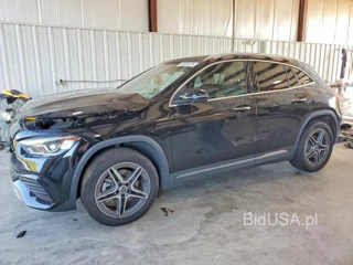 MERCEDES-BENZ GLA 250 4MATIC